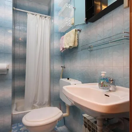 Apartment With A Parking Space - 6784 Makarska