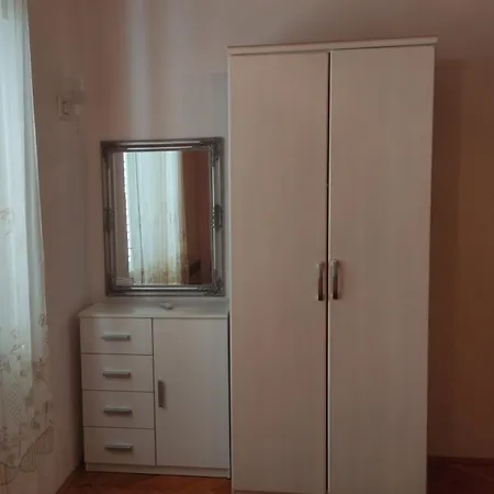 Apartment With A Parking Space - 6784 Makarska