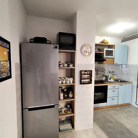 Apartment With A Parking Space - 6784 Makarska