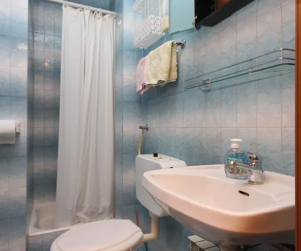 Apartament With Parking Space - 6784 Makarska